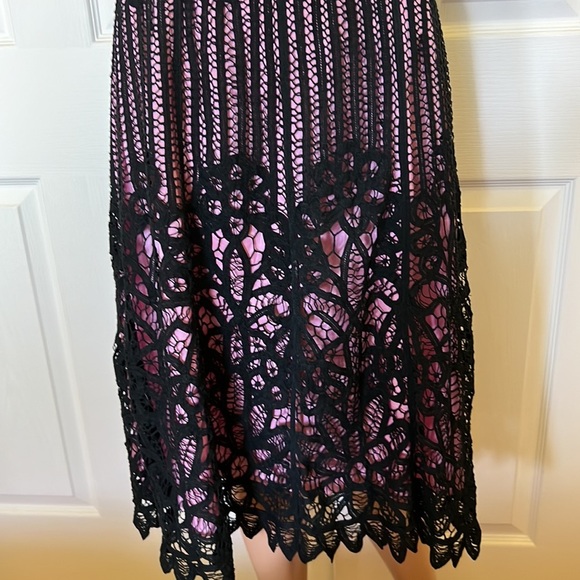Betsy Johnson pink dress with black lace overlay. Adjustable straps sz2 - Picture 3 of 7